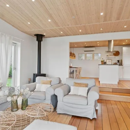 Eero - 175m To The Fjord By Interhome *