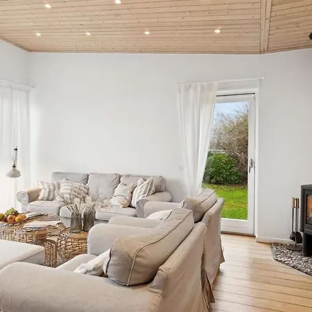 Eero - 175m To The Fjord By Interhome *