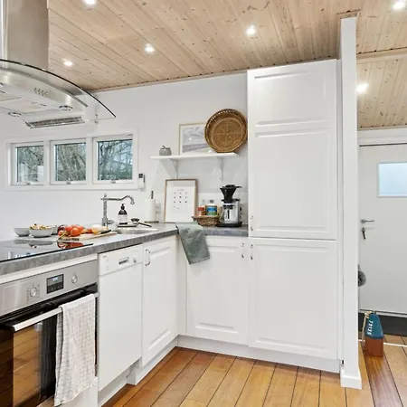 Eero - 175m To The Fjord By Interhome *