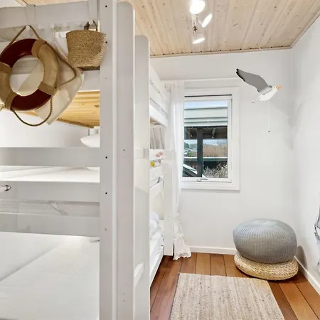 Eero - 175m To The Fjord By Interhome 펜션