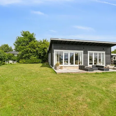 Eero - 175m To The Fjord By Interhome *